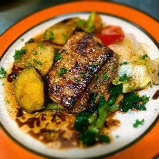 ビストロ アンプル 南欧食堂 写真 ぐるなび