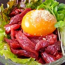 桜肉と特製たれ 桜ユッケ