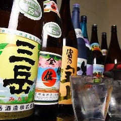 憧れのあの一本も見つかるかも!?こだわりすぎて豊富な厳選酒たち