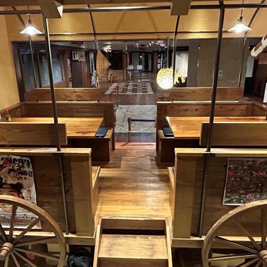 沖縄地料理 波照間 東京ソラマチ店_テーブル12名様×1/お子様連れのファミリー層に大好評!