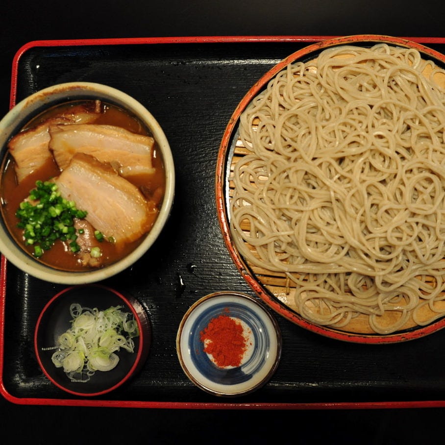 築地のおすすめランチ『そば處 長生庵」』の「もち豚付けカレー」