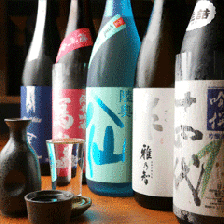 希少なプレミアム日本酒や各種地酒を取り揃えております！