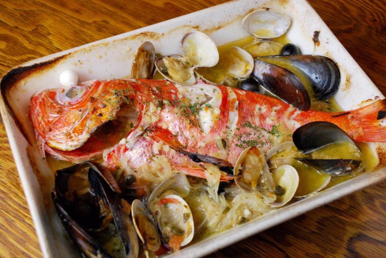 サカナバル コラーレ 北千住店の人気メニューアクアパッツア