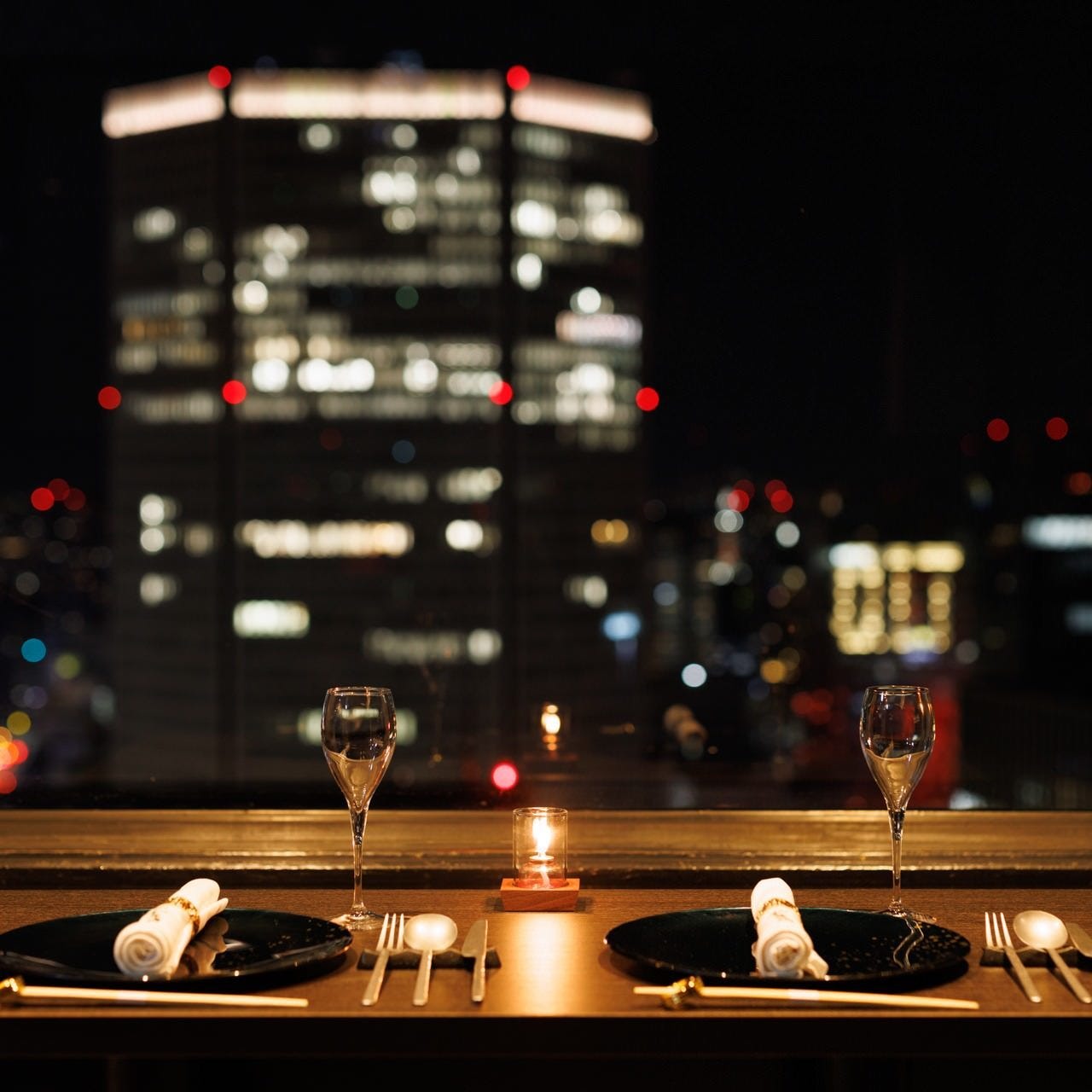 夜景×鉄板焼 和牛 焔 ～HOMURA～ 席 - 楽天ぐるなび