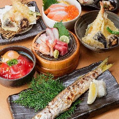 旬のお刺身、焼き魚や天ぷら等、お昼限定のお得な定食メニューも