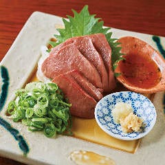 【低温調理！】黒毛和牛レバ刺