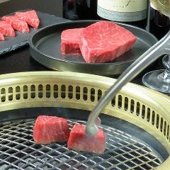 全席個室焼肉 霜吟