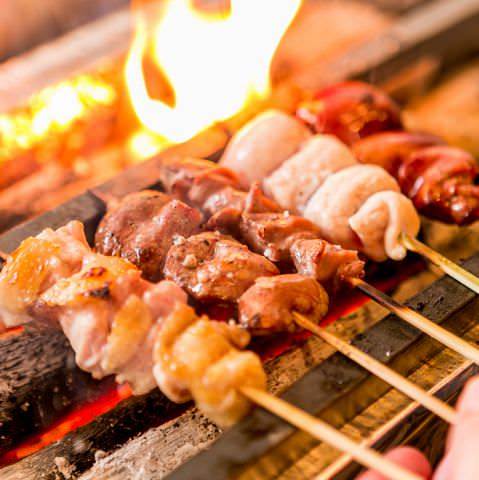 焼き鳥食べ放題 個室居酒屋 楽楽 渋谷店で人気の炭火で焼かれている焼鳥