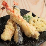 海老・魚・野菜の天ぷら盛合せ