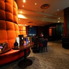 梅田 夜景 ディナー STARDUST_落ち着いた雰囲気のエントランス