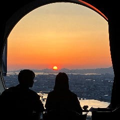 梅田 夜景 ディナー STARDUST_大阪のランドマーク・梅田スカイビルの39階にあるスターダストで大切な方と思い出に残るひとときを