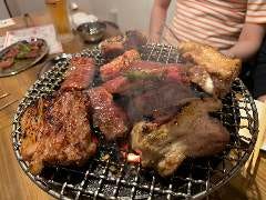 炭火焼肉 ギュー豚 