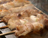 国産若鶏の串焼き！塩またはタレで