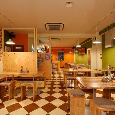 バンコク ピーナッツ食堂  店内の画像