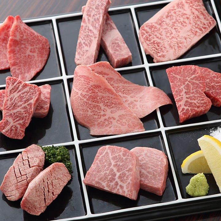 焼肉おくう 新橋店 メニュー：名物おまかせ盛皿 - 楽天ぐるなび
