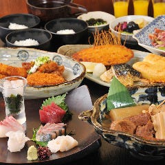 おでんは鶏すきおでん盛り合わせになります。
