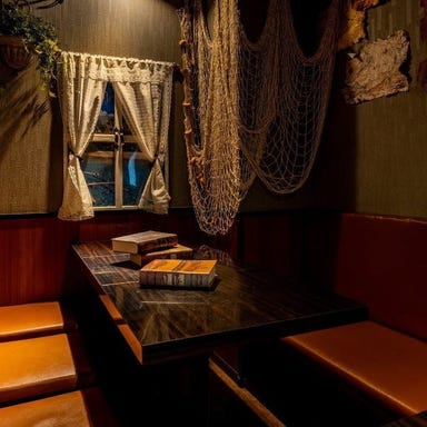 Light House 横浜店_【完全個室:6~10名様】居心地抜群!ソファー席でゆったり食事や会話を楽しめるお席