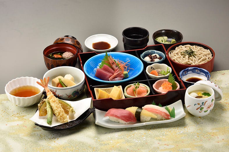 充実 得々プラン かえで お料理9品3000円 税抜 コース 歓送迎会 お祝い ご会食 法事 ママ会の詳細 和食レストランとんでん 新座店 朝霞 海鮮 海鮮料理 ぐるなび