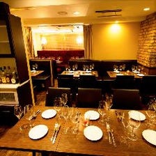 フロア貸切最大34名様迄の各種宴会に