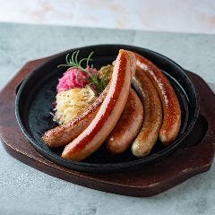 ソーセージ 5 種盛り / five sausage platter