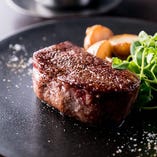 伊達赤牛の最高級の部位の一種『アントレコート』の絶品ステーキ