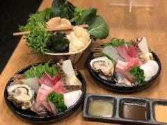 新鮮魚介類とブランド肉を日本酒でしゃぶしゃぶする吟醸美酒鍋