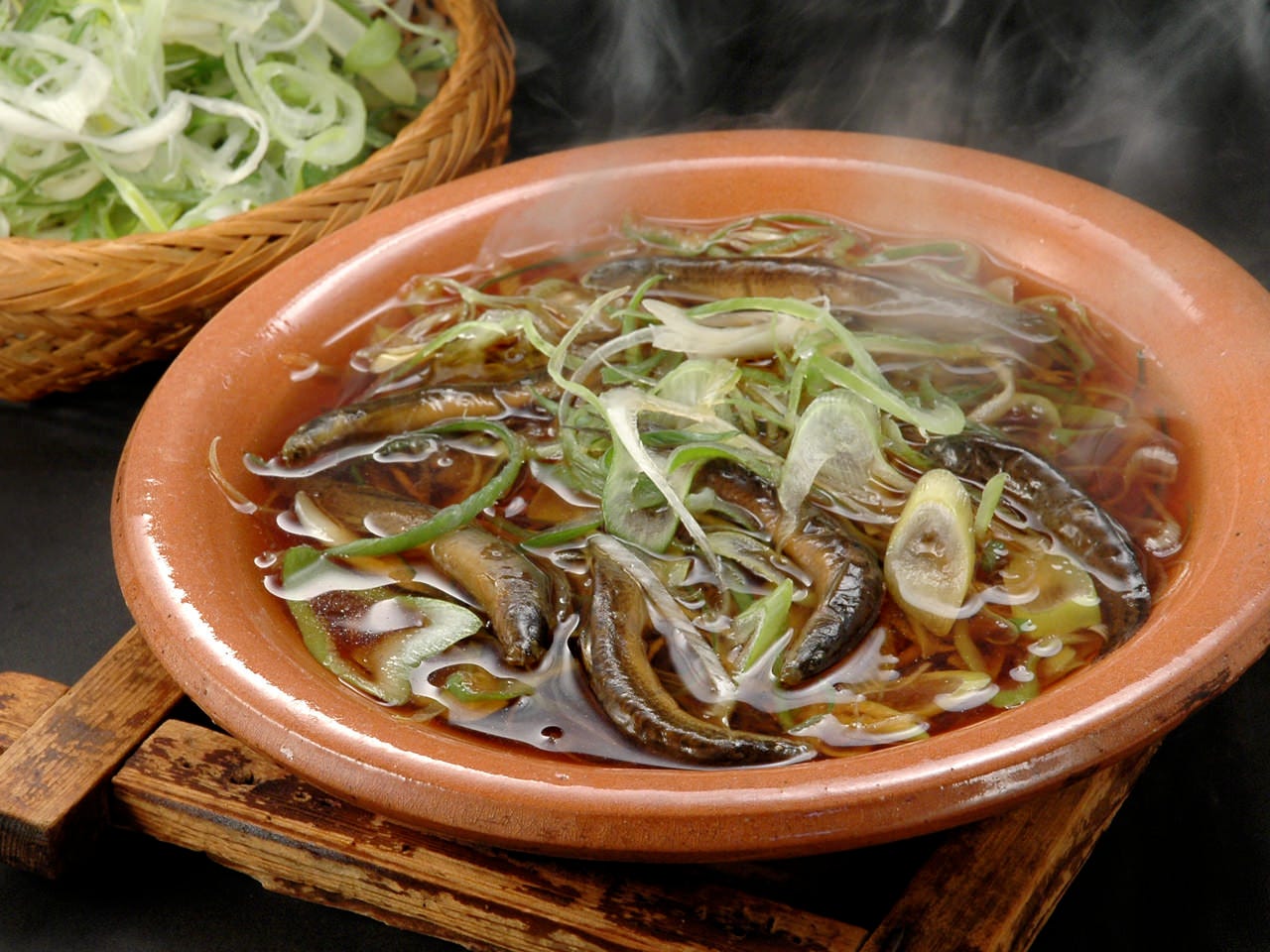 名物「どじょう鍋」は一年中人気