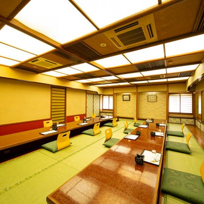 ゆったり個室 なんば 難波 の居酒屋でおすすめ 人気の完全個室 ソファー席など ぐるなび