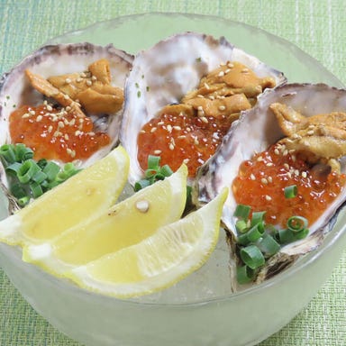お席で吸える 鮮魚と日本酒 魚ぽん大蔵 池袋本店_生牡蠣〜ウニいくら乗せ〜