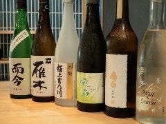 女将が厳選する全国各地の日本酒