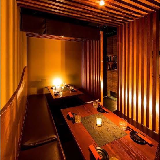 まつり屋 上野本店のテーブル席