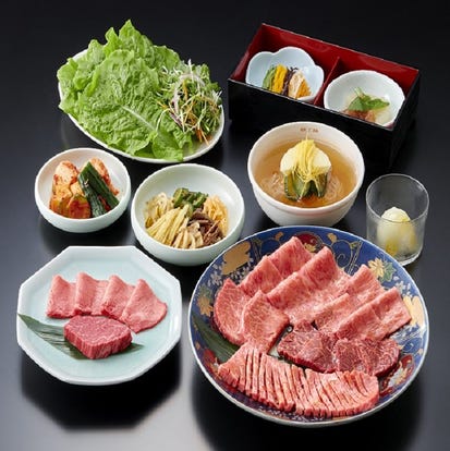 ゆったり個室 千里中央の焼肉でおすすめ 人気の完全個室 ソファー席など ぐるなび