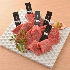 最高級熟成和牛5種盛り合わせは部位ごとに違う旨みが味わえる!