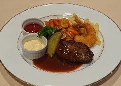 お子様ランチ（小学生まで）