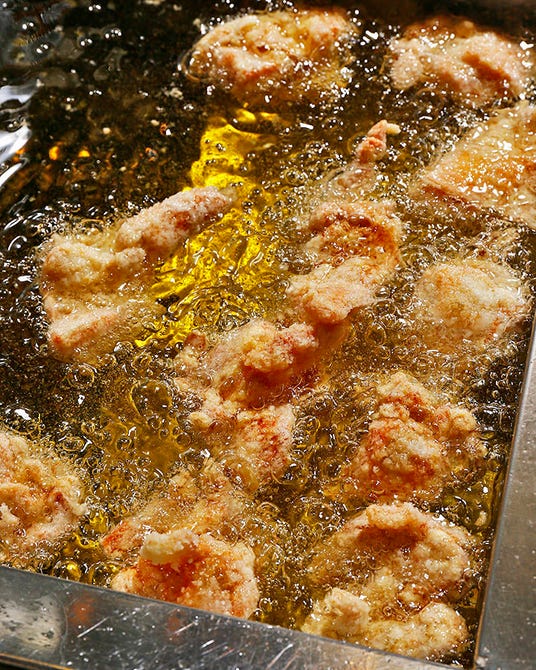 西新宿応援団 大分からあげと鉄板焼 勝男 新宿 鳥料理 鶏料理 ぐるなび