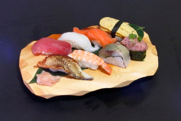 ◆新鮮な食材を用いた寿司