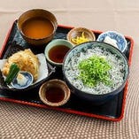 しらす丼とミニ天ぷら