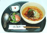 タンタン麺ランチ　1,100円 (税込1210円)
