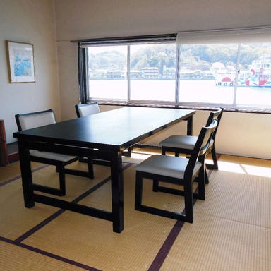 うろこ・かき船_海に面した完全個室