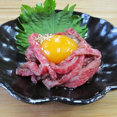 和牛炙り焼割烹 せんりや_牛炙りユッケ