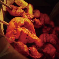 ふっくらでジューシーなタンドリー料理は、当店自慢の逸品です。