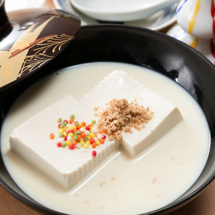 お茶漬け感覚で味わう湯豆腐。出汁と豆腐があわさり旨みが増幅