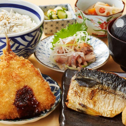 ランチならここ 池袋西口の海鮮丼でおすすめしたい人気のお店 ぐるなび