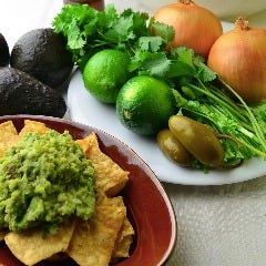 アボカド、ハラペーニョ、ライム、でメキシカンに仕上げました