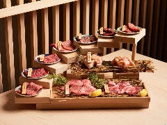 京の焼肉処 蓮蔵_《京の階段盛り》
5,000円~選べる豪華コースが驚きの価格で