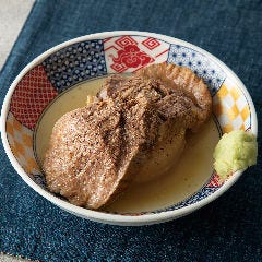 当店一押しの「名物 茹でタン」はお酒の肴にぴったり