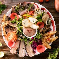 個室カフェ×肉バル Chill（チル） 原宿・表参道店 