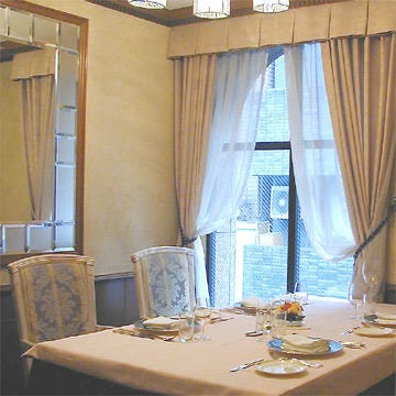 銀座 Sun-mi本店 イタリア料理サントウベルトス 店内の画像
