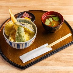 こだわりの食材を使用したランチ限定定食!