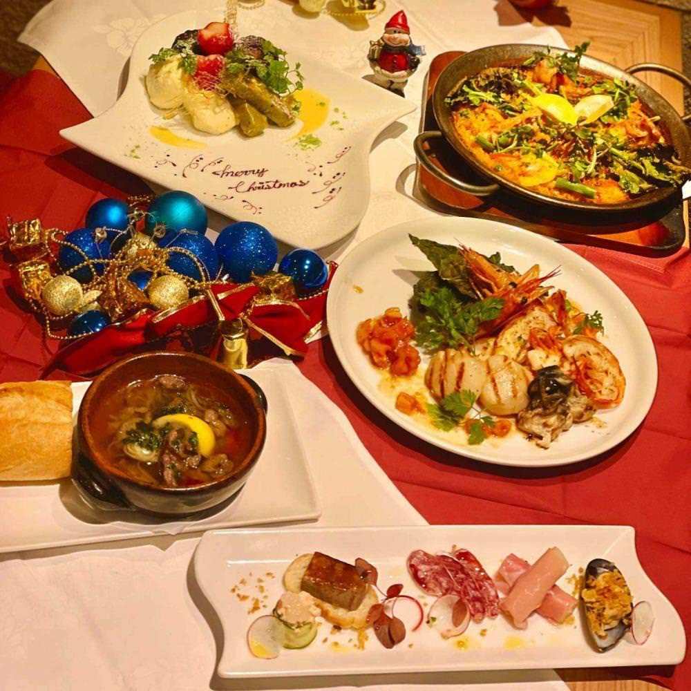 Xmas22 ウサギのパエリヤなどスペインを感じるクリスマスディナーの詳細 スペイン料理 ワイン Virgo 銀座店 銀座 スペイン料理 ぐるなび